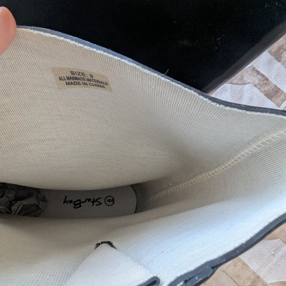 Women's Black Rain Boots - Picture 7 of 7